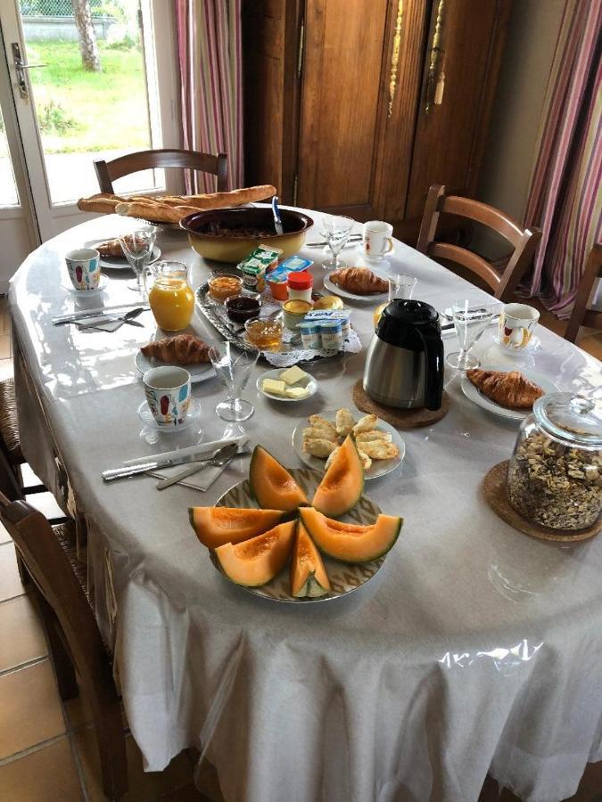 אונזה Le Clos Fleuri - Chambres D'Hotes מראה חיצוני תמונה